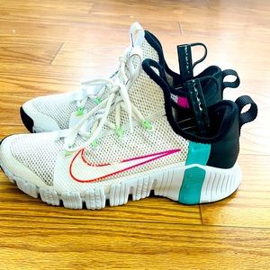Nike Free Metcon 3  Hyper Violet Flash Crimson Jade Women's Sz 11.5 CJ6314-120